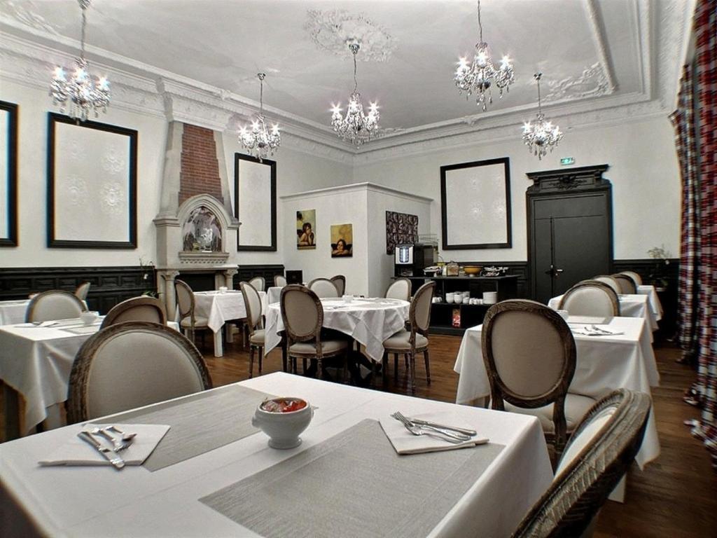 Hotel 19'Cent Le Creusot Esterno foto