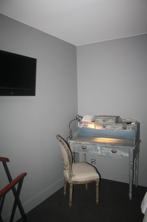 Hotel 19'Cent Le Creusot Esterno foto
